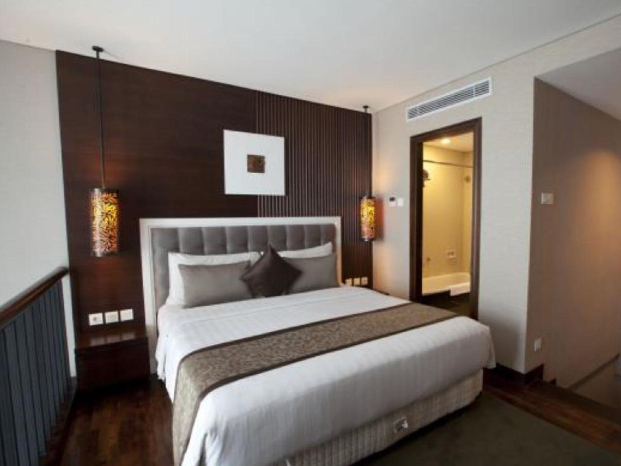 El Royale Hotel 4*